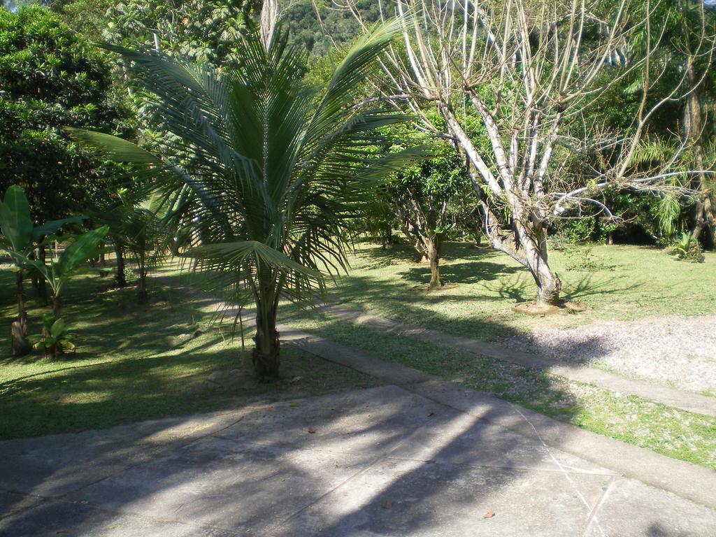 Aptos Familia Com Ar Condicionado Ubatuba Praia Pereque Acu Luaran gambar
