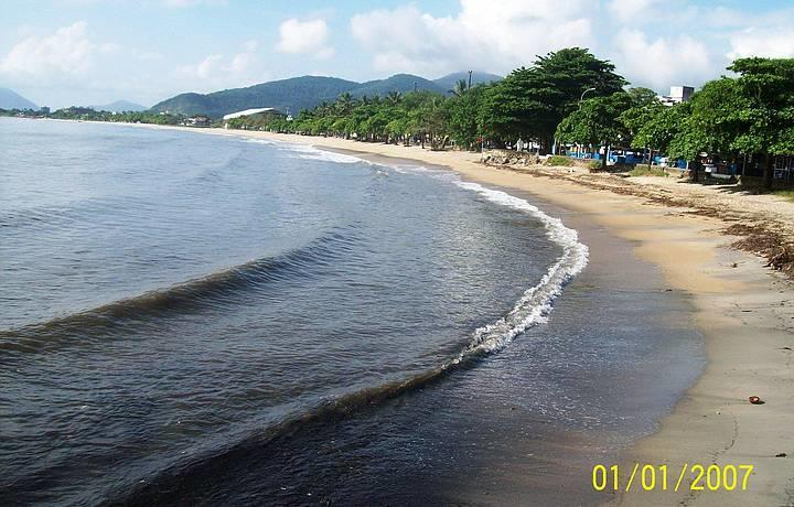 Aptos Familia Com Ar Condicionado Ubatuba Praia Pereque Acu Luaran gambar