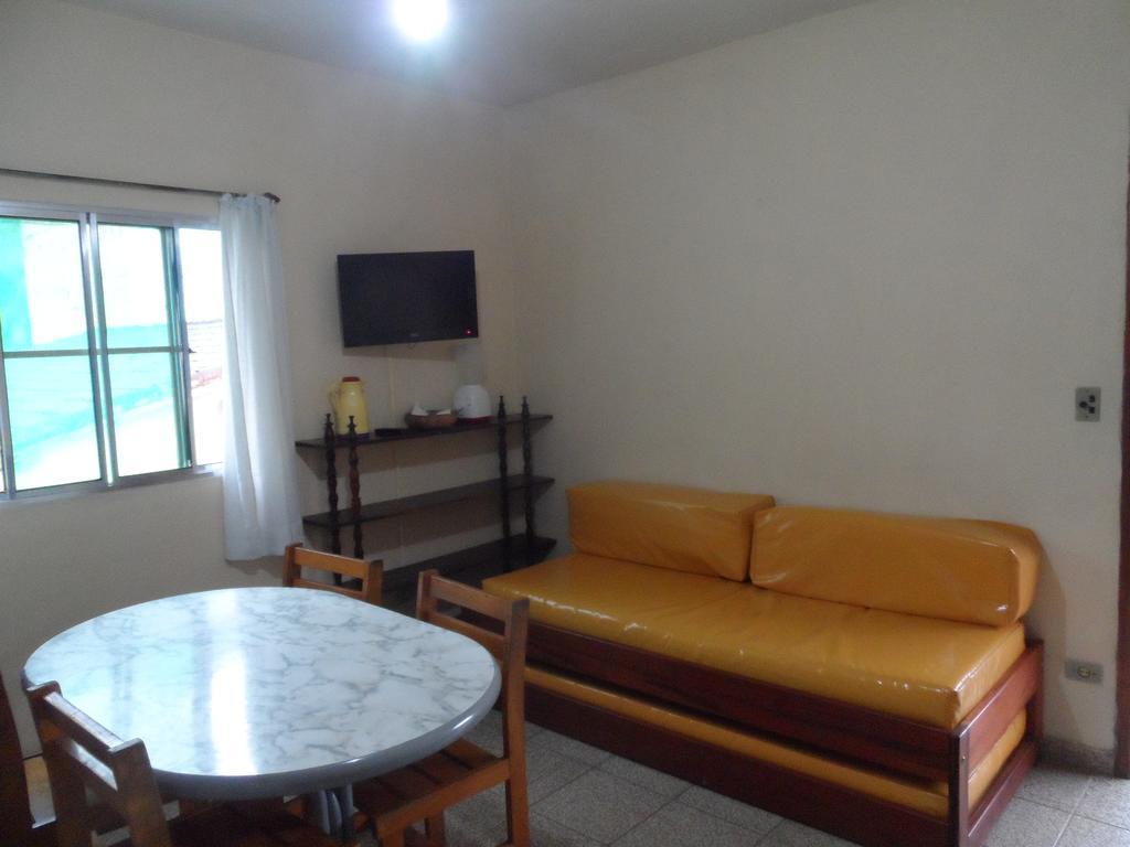 Aptos Familia Com Ar Condicionado Ubatuba Praia Pereque Acu Luaran gambar